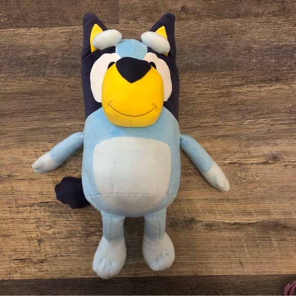 Moose Toys Other - Bluey Best Mate Bluey 18" Jumbo Stuffed Animal